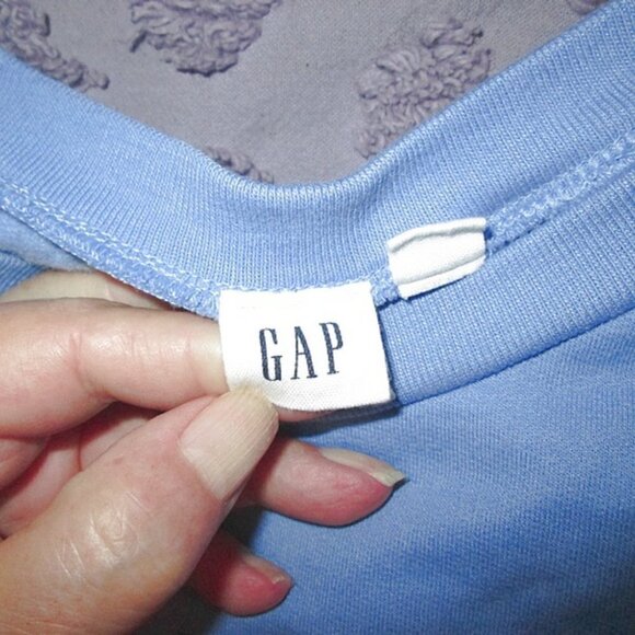 Vtg The GAP Women Sweatshirt Size M Big Spellout Long Sleeves Pullover Y2K Retro - Picture 5 of 11